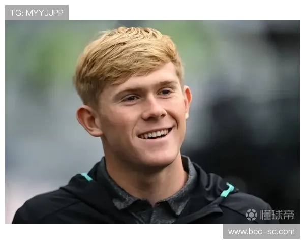 英格兰队今日训练迎来U20小将莱西塞缪尔坎贝尔强势加盟